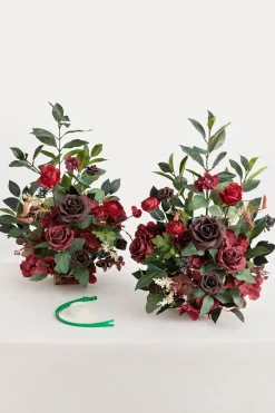 Altar Decor Free-Standing Flowers in Black Baccara & Green