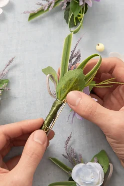 Boutonnieres for Guests in Ethereal Purple Dream | Clearance