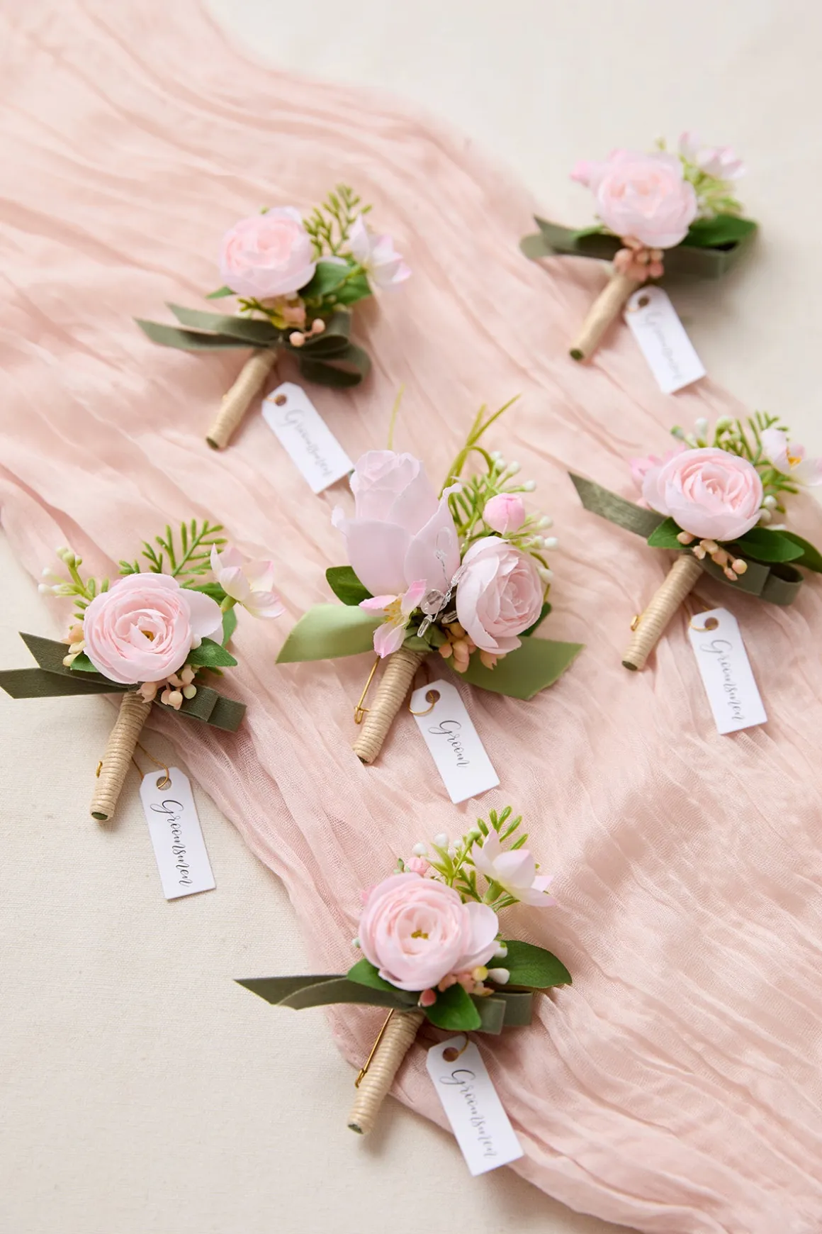 Boutonnieres in Blush & Cream