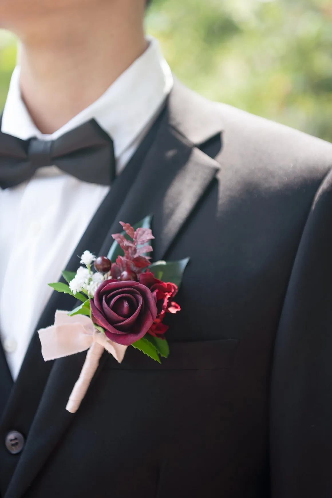 Boutonnieres in Classic Marsala (Set of 6)