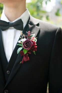 Boutonnieres in Classic Marsala (Set of 6)
