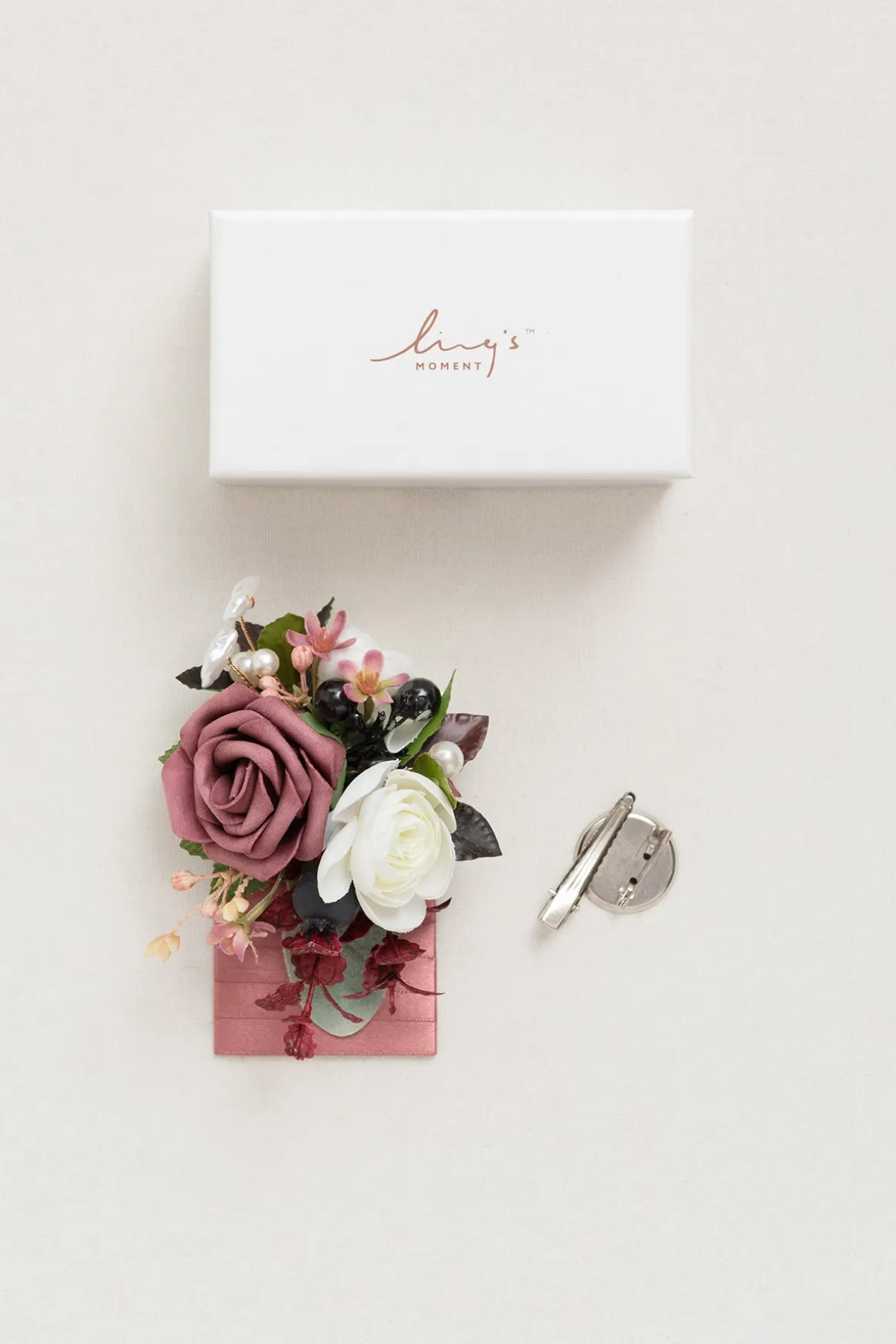 Boutonnieres in Dusty Rose & Mauve