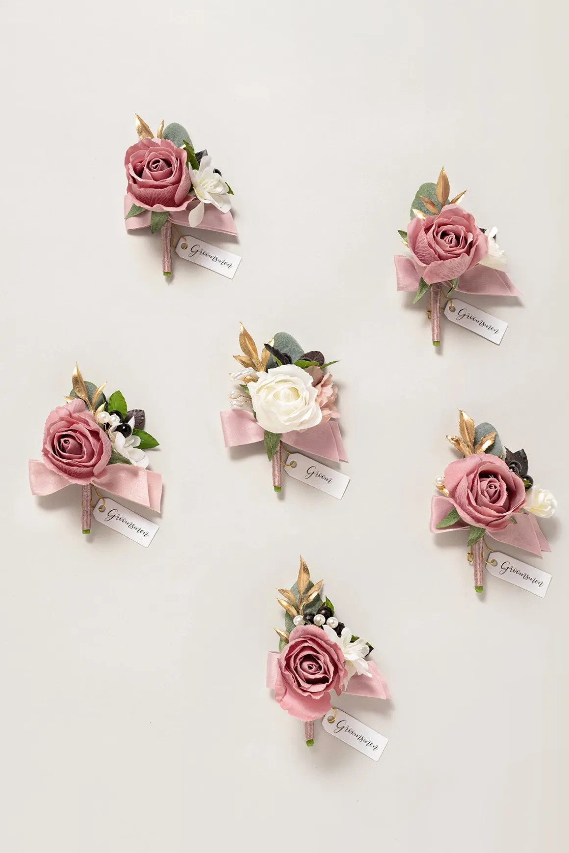 Boutonnieres in Dusty Rose & Mauve