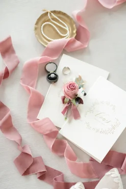 Boutonnieres in Dusty Rose & Mauve