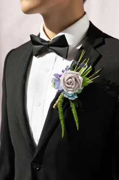 Boutonnieres in Ethereal Purple Dream (Set of 6)