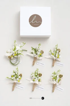 Boutonnieres in May Lily & Olive (Set of 6)