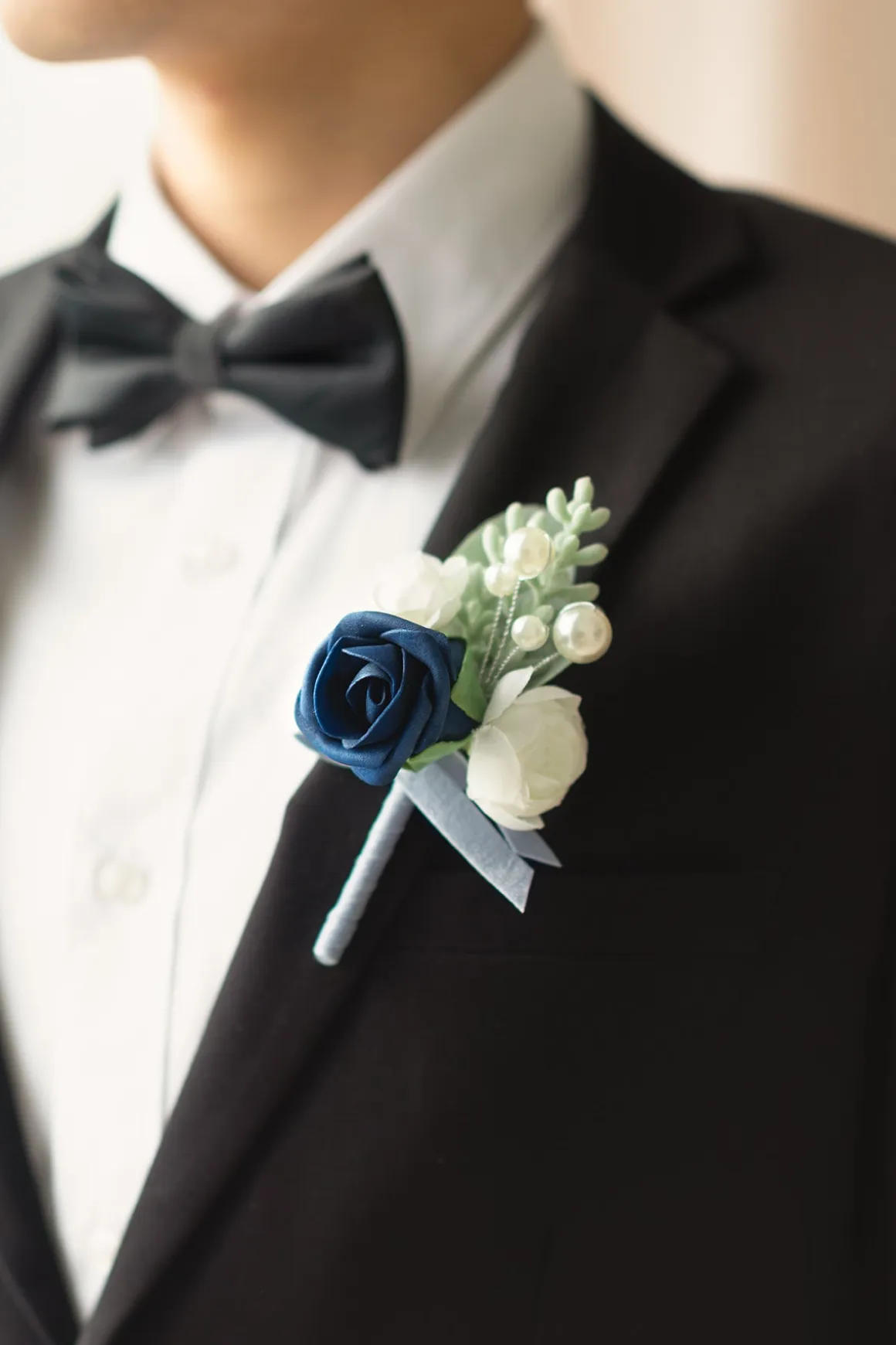 Boutonnieres in Noble Navy Blue (Set of 6)