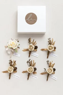 Boutonnieres in Tawny Beige & Sand Beige