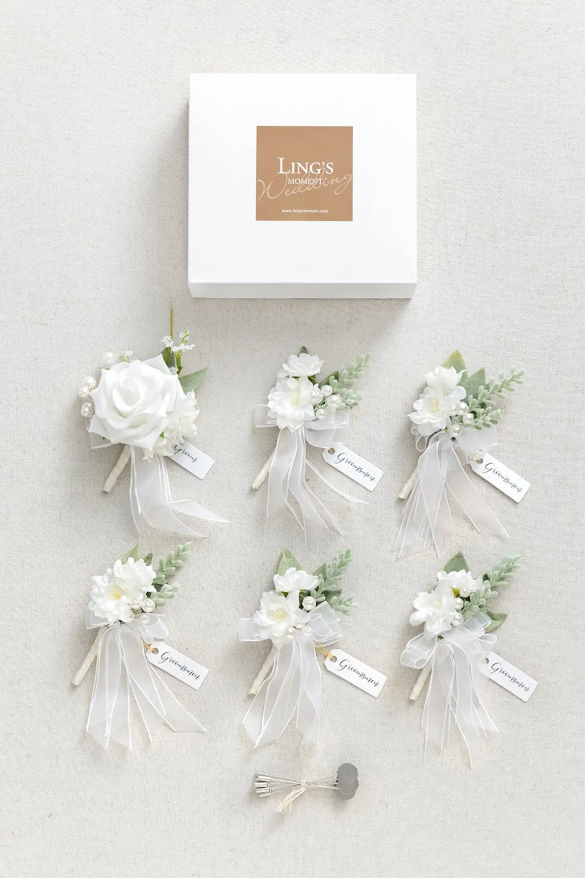 Boutonnieres in Timeless White (Set of 6)