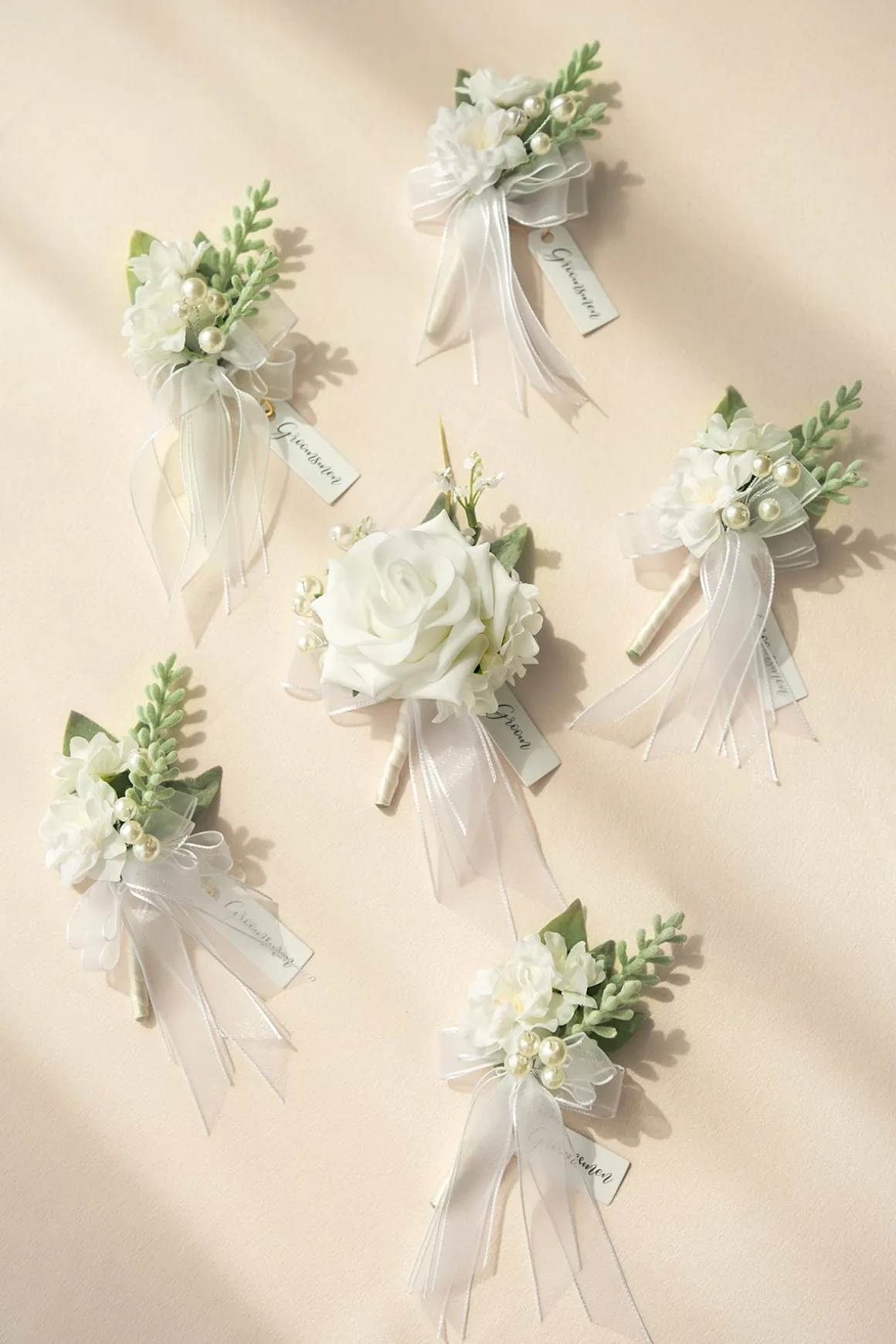 Boutonnieres in Timeless White (Set of 6)