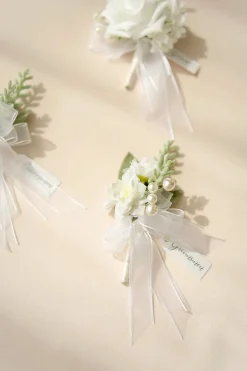 Boutonnieres in Timeless White (Set of 6)