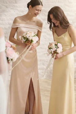Bridesmaid Bouquet in Powder Pink & Sand Beige (Set of 4)