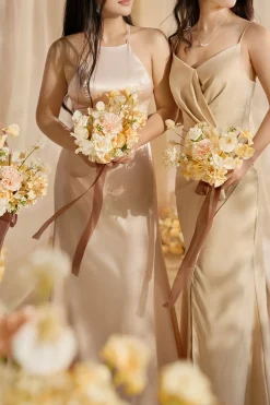Bridesmaid Posy in Earth Brown & Butter Yellow (Set of 1)
