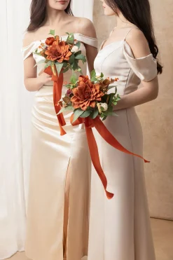 Bridesmaid Posy in Terracotta & Burnt Orange