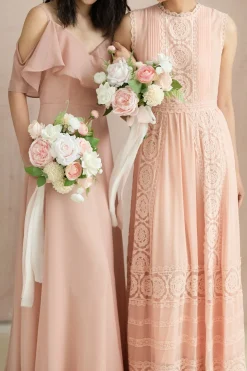 Free-Form Bridesmaid Bouquets in Blush & Cream
