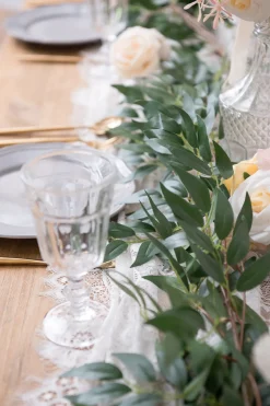 5.9ft Willow Leaf Greenery Garland
