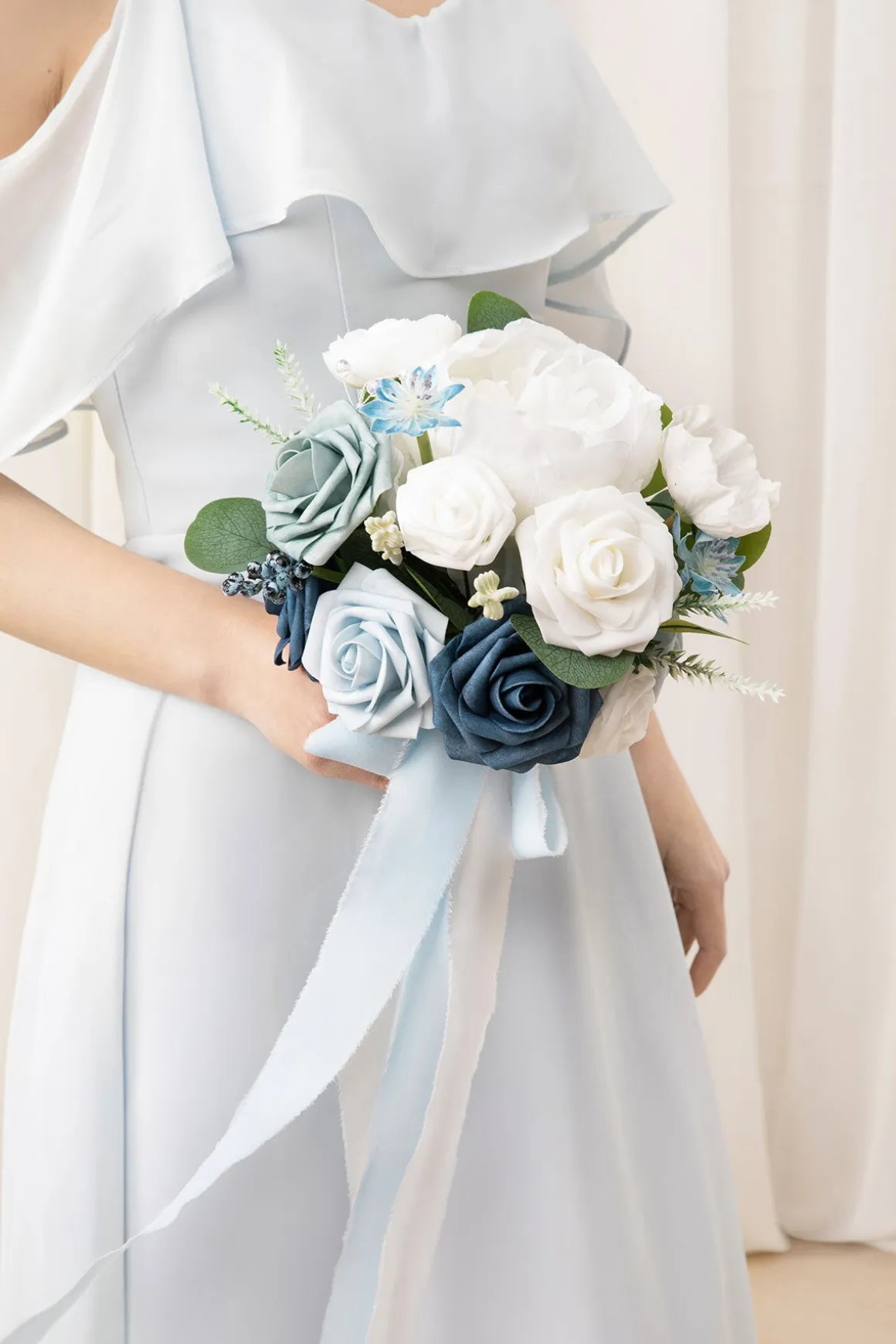 Maid of Honor & Bridesmaid Bouquets in Romantic Dusty Blue