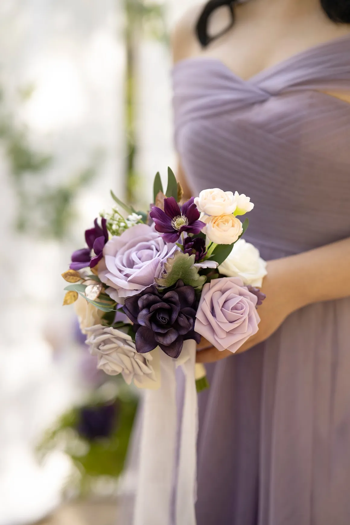 Maid of Honor & Bridesmaid Bouquets in Lilac & Gold