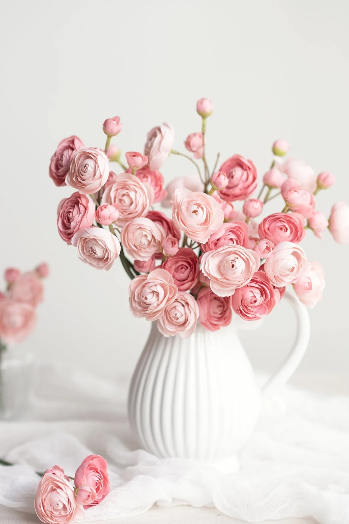 Ranunculus Flowers with Stem - Dusty Rose ( 18pcs )
