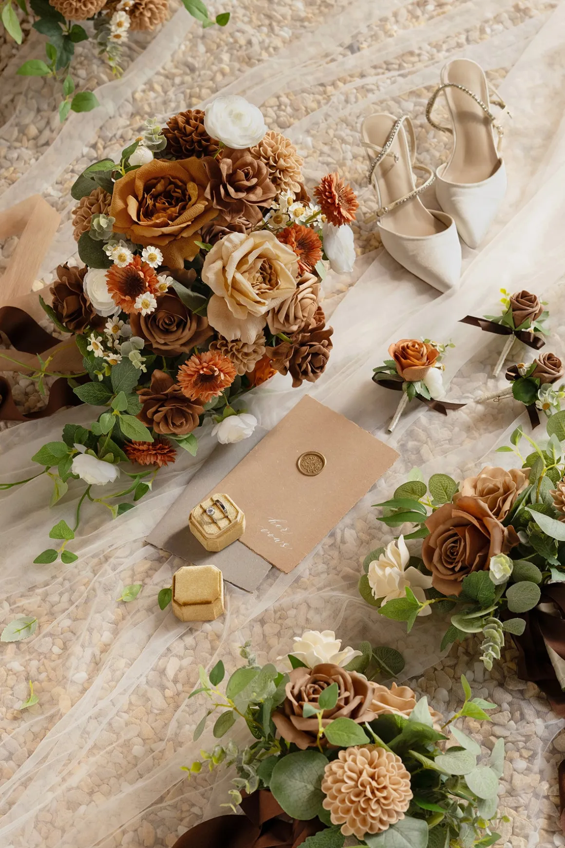 Small Free-Form Bridal Bouquet in Earth Brown & Sand Beige & Burnt Orange